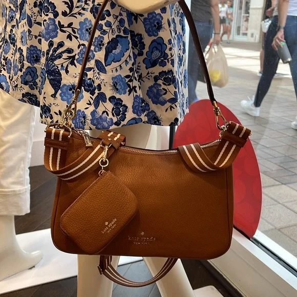 Kate Spade Rosie Shoulder Bag With Tech Attachment AirPod
Warm Gingerbread
NWT - Picture 14 of 16